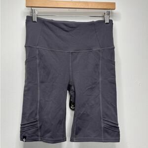 Oiselle Mid Length Pocket Jogger Shorts / Size-6